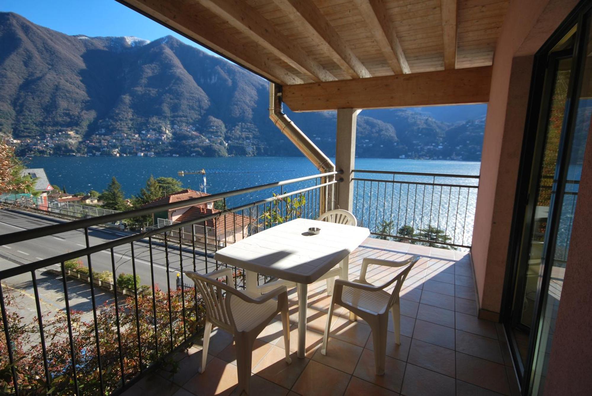 Ferienwohnung Andrea Olga House Laglio Exterior foto
